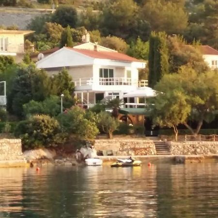 Luena Daire Grebaštica Dış mekan fotoğraf